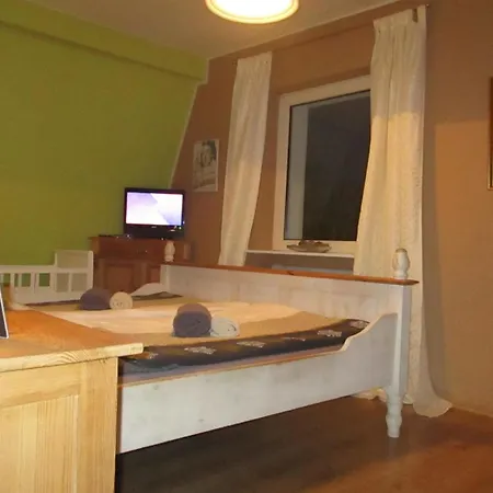 Apartment Grosse, Hundfreundliche In Der Naehe Des Flusses